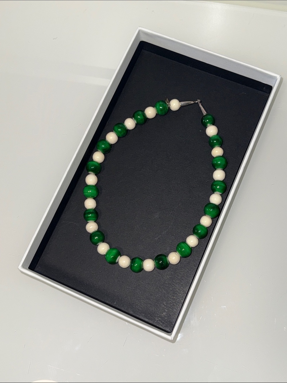 Undercover Beaded Necklace - Rare - Picture 6 of 17